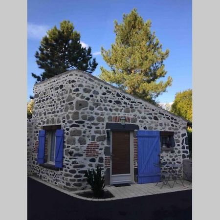 Maisonnette En Pierre Independante De 20 M2 Saint-Cirgues-sur-Couze Luaran gambar
